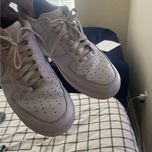 Air Force one with little wear and tear